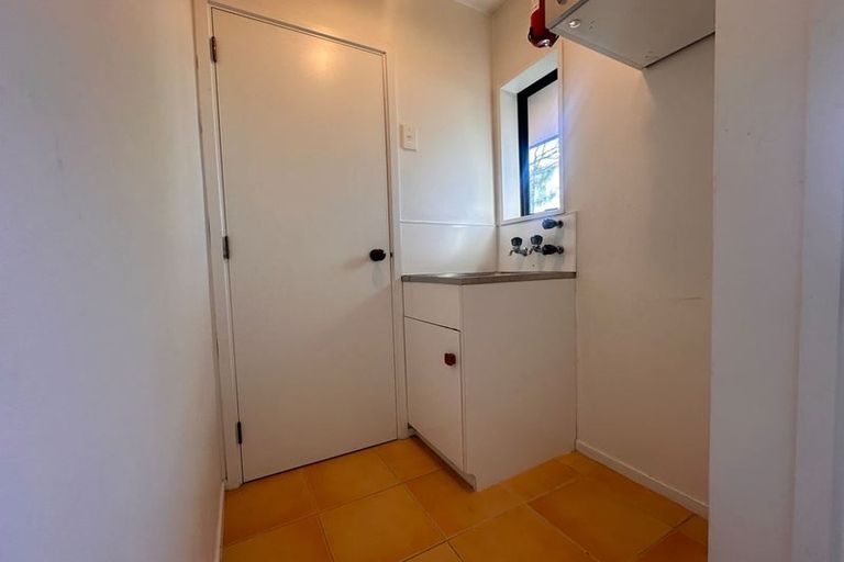 Photo of property in 3 Cranbrook Avenue, Burnside, Christchurch, 8053