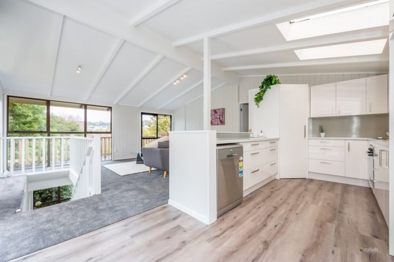 Photo of property in 25 Solander Place, Whitby, Porirua, 5024