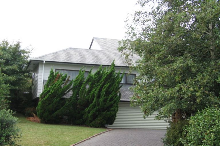 Photo of property in 7 Deanna Drive, West Harbour, Auckland, 0618