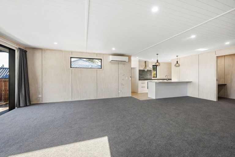 Photo of property in 11 Blackhawk Close, Kinloch, 3377