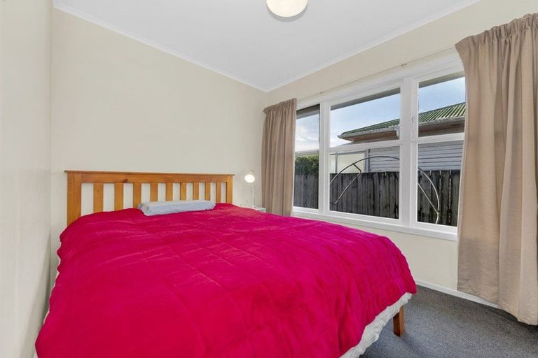 Photo of property in 26 Tiraumea Drive, Pakuranga, Auckland, 2010