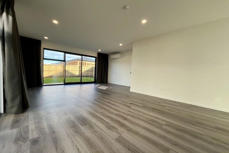 Photo of property in 15a Korimako Crescent, Rolleston, 7678