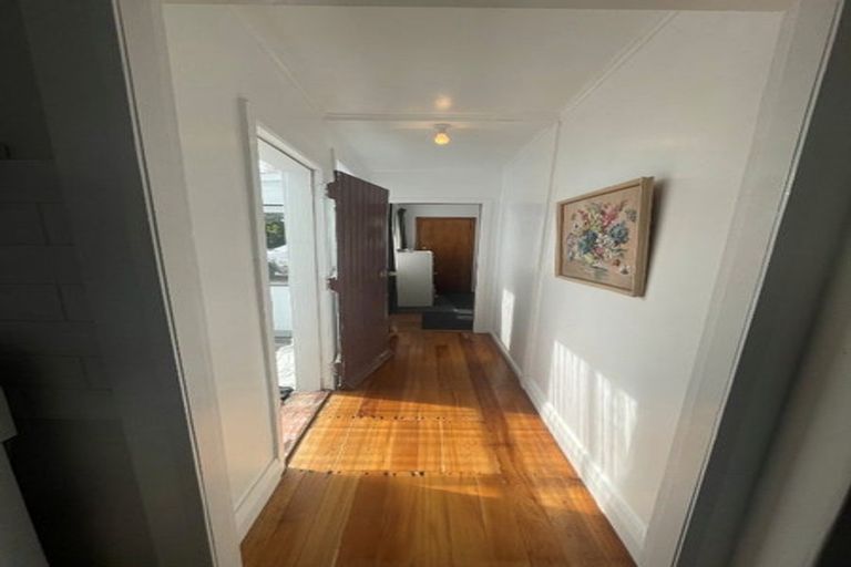 Photo of property in 6 Strange Street, Waitara, 4320