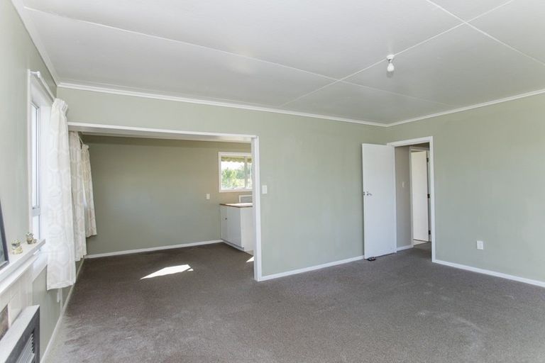 Photo of property in 18 Library Road, Te Karaka, 4022