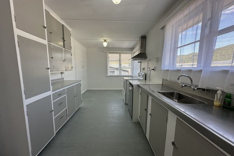 Photo of property in 49 Godley Street, Waiwhetu, Lower Hutt, 5010