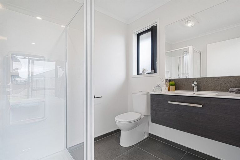 Photo of property in 20 Broadway Parade, Rolleston, 7615