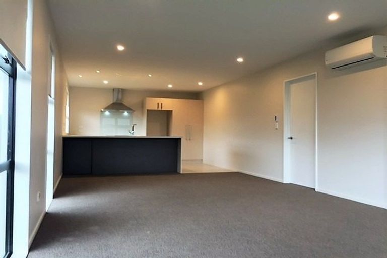 Photo of property in 6 Robalan Close, Halswell, Christchurch, 8025