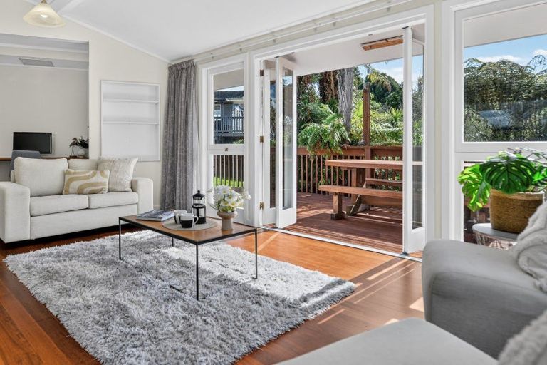 Photo of property in 18 Totara Drive, St Andrews, Hamilton, 3200