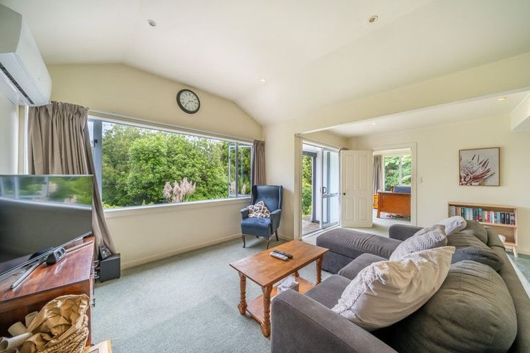 Photo of property in 345 Hebden Crescent, Kelson, Lower Hutt, 5010