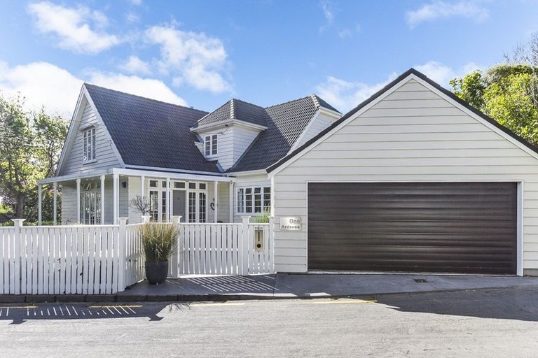 Photo of property in 1 Ardross Avenue, Khandallah, Wellington, 6035