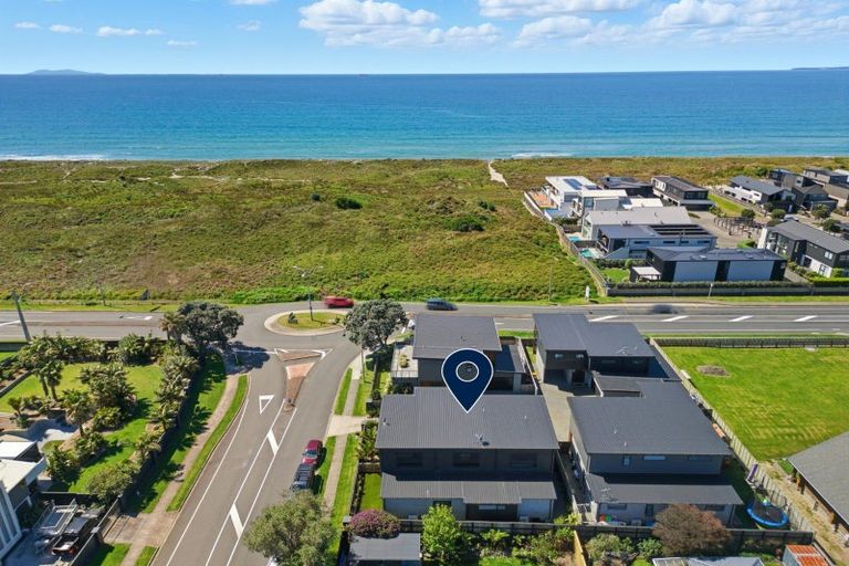 Photo of property in 3 Sandhurst Drive, Papamoa Beach, Papamoa, 3118