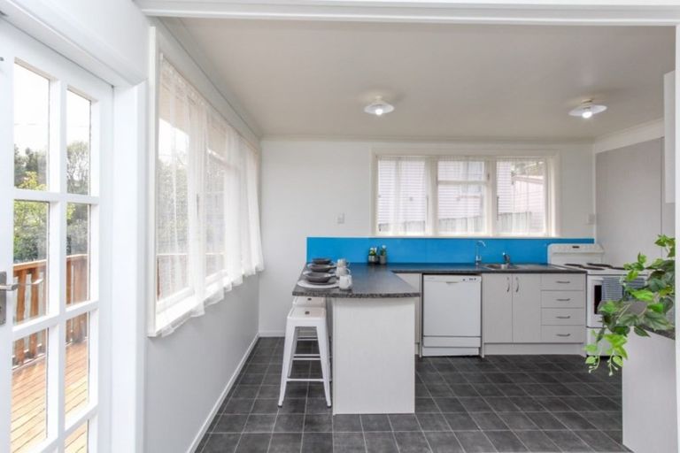 Photo of property in 30 Parsons Street, Vogeltown, New Plymouth, 4310