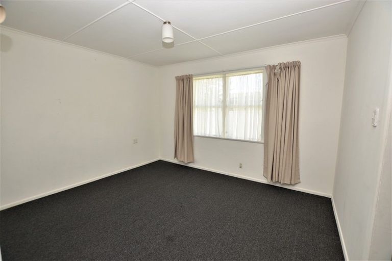 Photo of property in 5b Kotare Street, Hilltop, Taupo, 3330