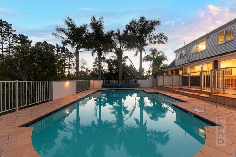 Photo of property in 30 Riverland Road, Kumeu, 0892