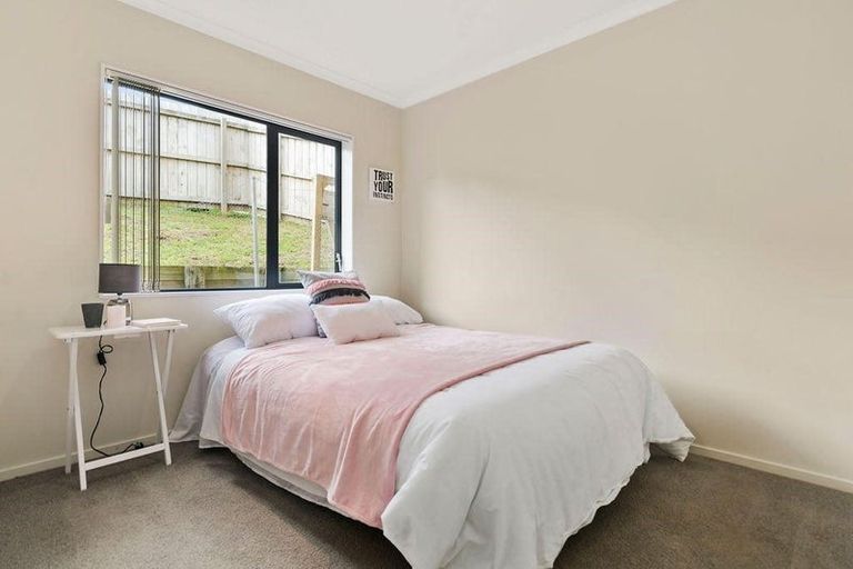 Photo of property in 65 Tiriwa Drive, Massey, Auckland, 0614