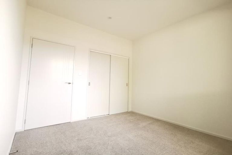 Photo of property in 5 Barrels Close, Kumeu, 0810