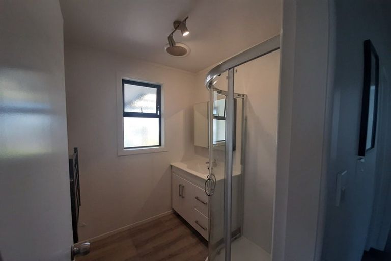 Photo of property in 1 Alan Avenue, Henderson, Auckland, 0610