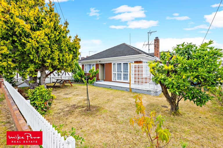 Photo of property in 1/11 Maunu Road, Papatoetoe, Auckland, 2025
