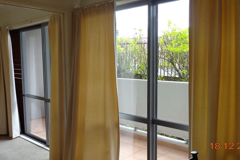 Photo of property in 30/20c Westward Ho, Glen Eden, Auckland, 0602