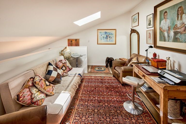 Photo of property in Tennyson Apartments, 4/25 Tennyson Street, Te Aro, Wellington, 6011