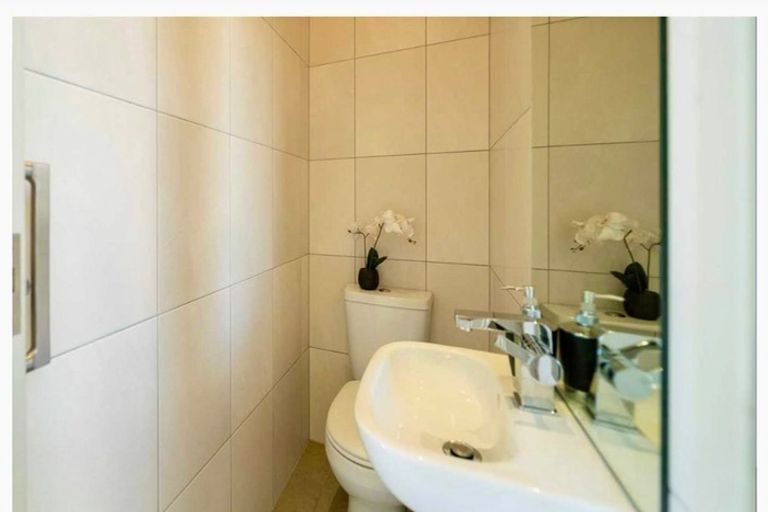 Photo of property in 234 Fernhill Road, Sunshine Bay, Queenstown, 9300