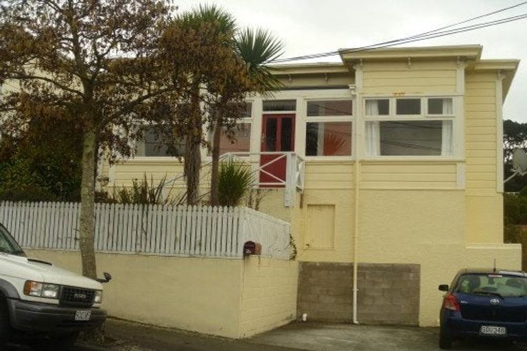 Photo of property in 2 Stanley Street, Berhampore, Wellington, 6023