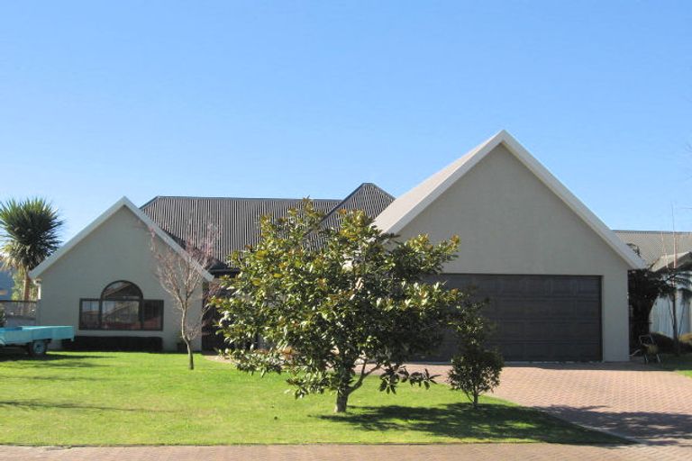 Photo of property in 57 Nielsen Gardens, Rototuna, Hamilton, 3210