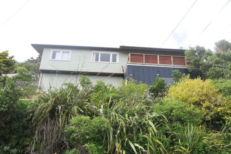 Photo of property in 17 Edgeware Road, Wilton, Wellington, 6012