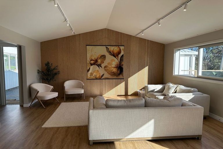 Photo of property in 21 Ruru Street, Waikanae, 5036