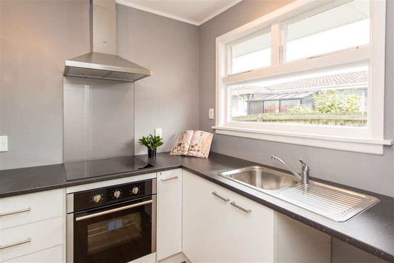 Photo of property in 2/266 Main North Road, Redwood, Christchurch, 8051