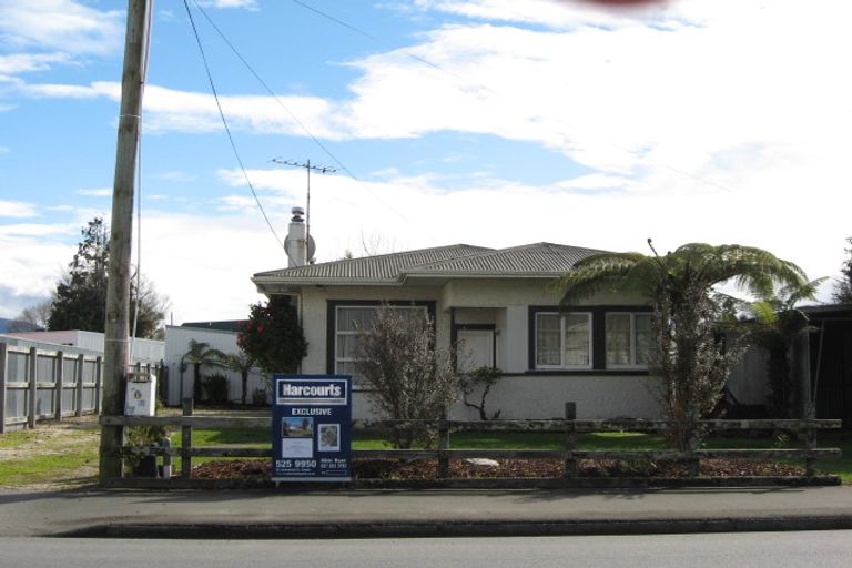 Photo of property in 17 Motupipi Street, Takaka, 7110