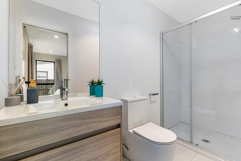 Photo of property in 19 Farmland Road, Papakura, 2110