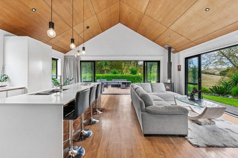 Photo of property in 685 Inland Road, Helensville, 0875