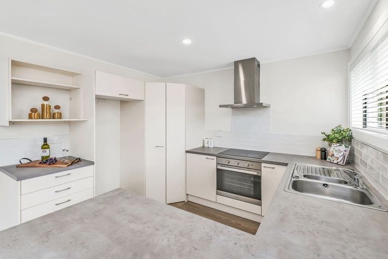 Photo of property in 3 Rosamund Place, Halswell, Christchurch, 8025