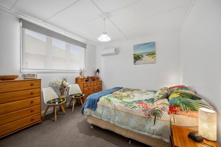 Photo of property in 6 Avondale Road, Taradale, Napier, 4112