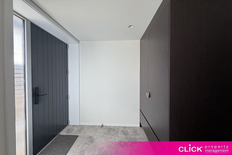 Photo of property in 33 Melbourne Street, South Dunedin, Dunedin, 9012