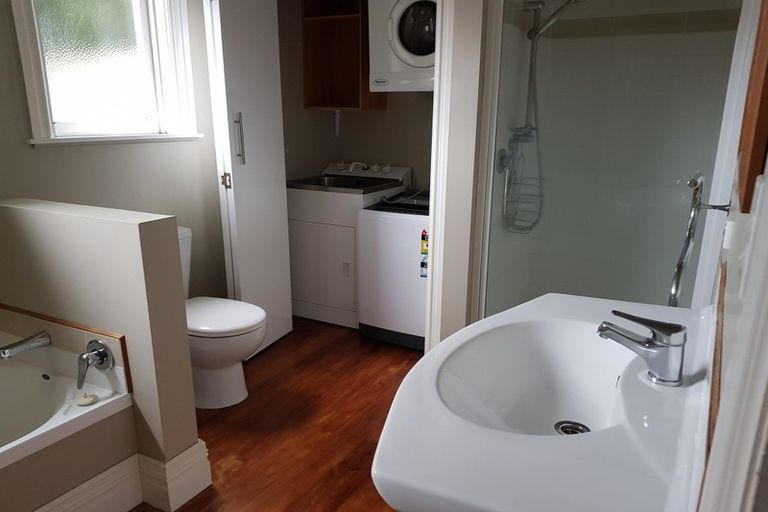 Photo of property in 17a Tama Street, Alicetown, Lower Hutt, 5010