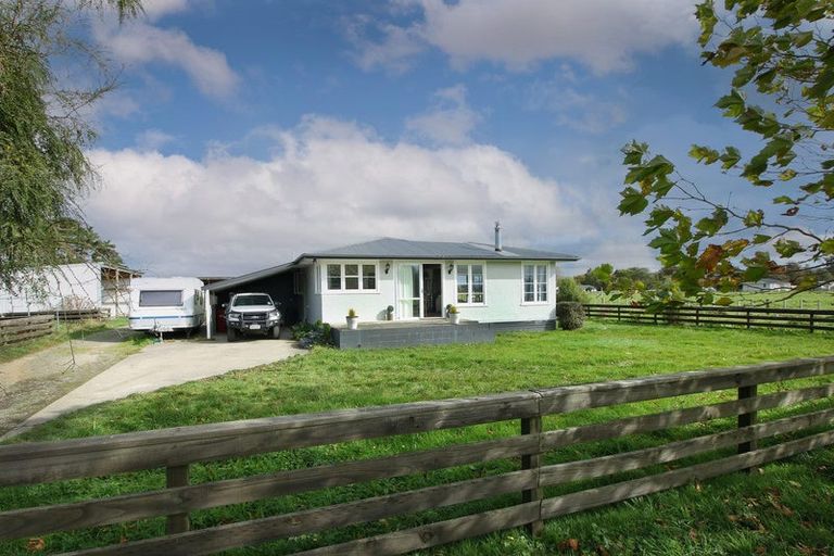 Photo of property in 32 Mccardle Road, Pahiatua, 4984