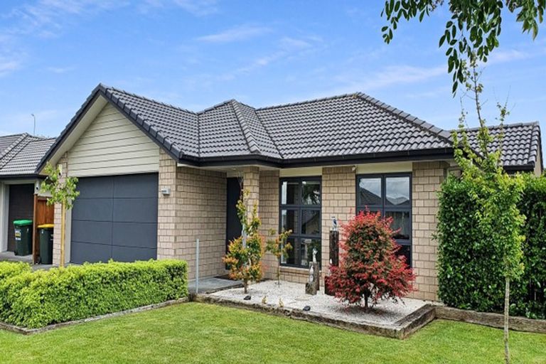 Photo of property in 13 Kirkaldy Street, Wattle Downs, Auckland, 2103