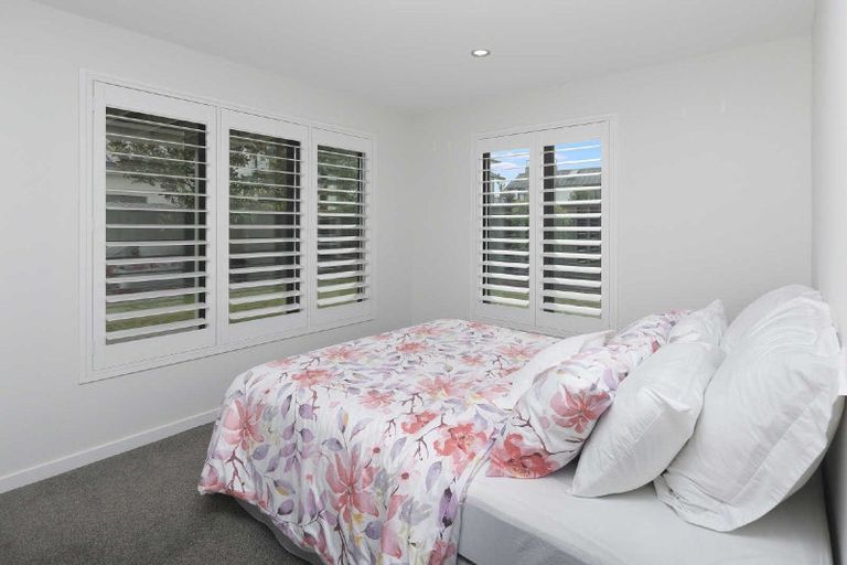 Photo of property in 59 Waterstock Way, Parklands, Christchurch, 8083