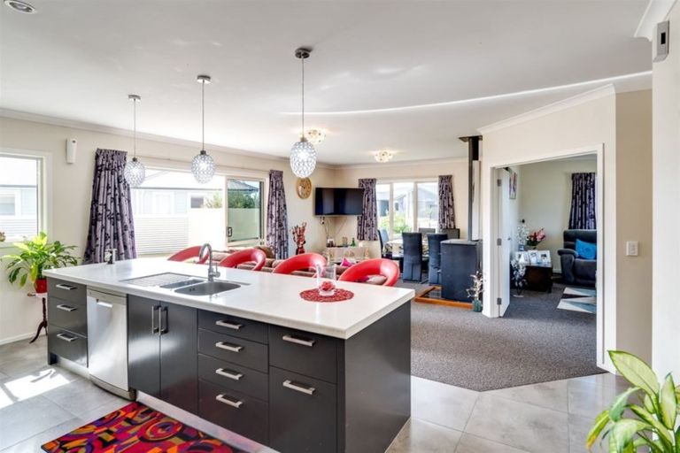 Photo of property in 79 Mcelwee Street, Jervoistown, Napier, 4112