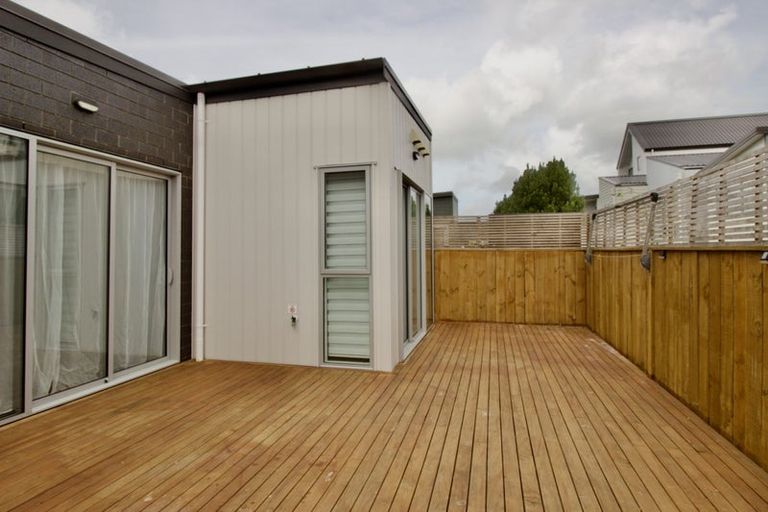 Photo of property in 7 Heri Lane, Westgate, Auckland, 0814
