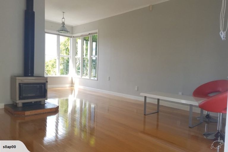 Photo of property in 20a Corunna Road, Milford, Auckland, 0620