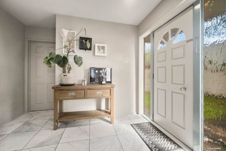 Photo of property in 2/36 Nile Road, Milford, Auckland, 0620