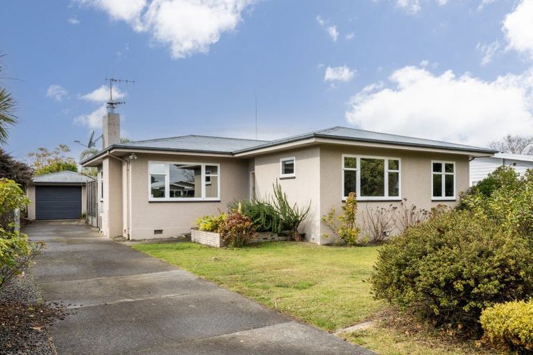 Photo of property in 17 Veronica Avenue, Marewa, Napier, 4110