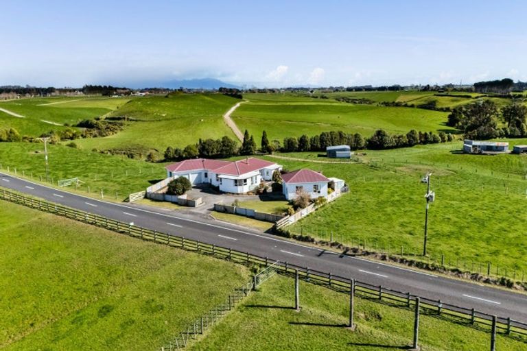 Photo of property in 84 Ohanga Road, Onaero, Waitara, 4383