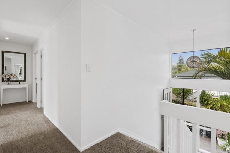 Photo of property in 2/60 Killarney Avenue, Torbay, Auckland, 0630