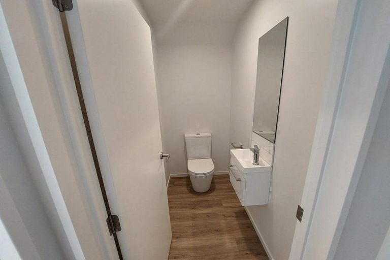 Photo of property in 2/116b Cranford Street, St Albans, Christchurch, 8014