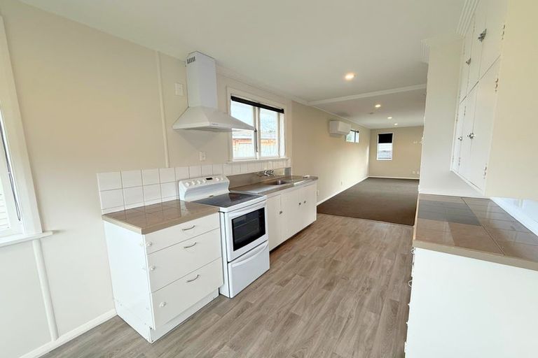 Photo of property in 16 Burns Street, Tawhero, Whanganui, 4501