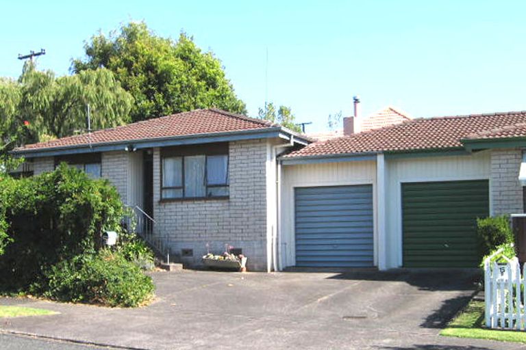 Photo of property in 1/15 Seabrook Avenue, New Lynn, Auckland, 0600